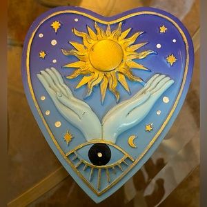 NWOT CERAMIC JEWELRY OR TRINKET HOLDER